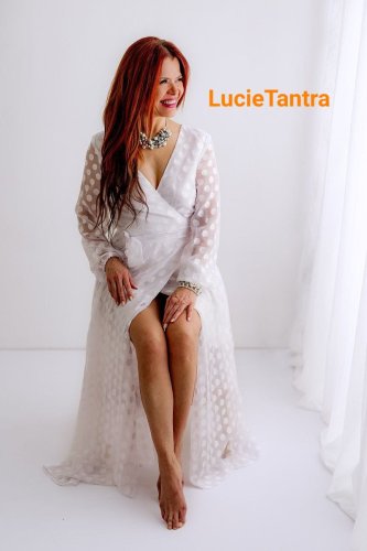 NOVÁ: LUCIE TANTRA,PO-UT