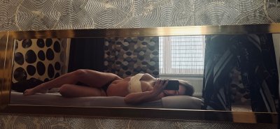 Vivien, masáže Nemesis